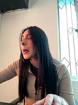 Snapshot of isabella_jade chatting on 24, 10, 2025 isabella jade online show from 24, 10, 2025