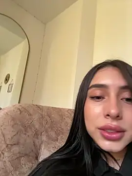 Snapshot of isabella_jade chatting on 15, 11, 2025 isabella jade online show from 15, 11, 2025