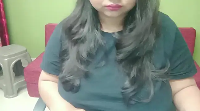 Snapshot of yoursnishaa chatting on 18, 12, 2024 yoursnishaa online show from 18, 12, 2024