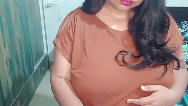 Snapshot of yoursnishaa chatting on 15, 1, 2025 yoursnishaa online show from 15, 1, 2025