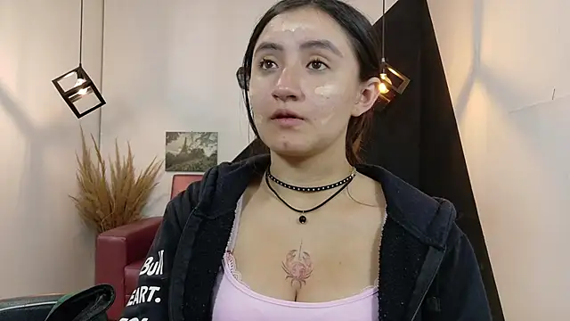 Snapshot of Perla_Campbell chatting on 26, 11, 2025 Perla Campbell online show from 26, 11, 2025