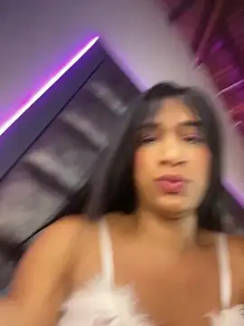 Snapshot of Ashly_Miller chatting on 5, 5, 2026 Ashly Miller online show from 5, 5, 2026