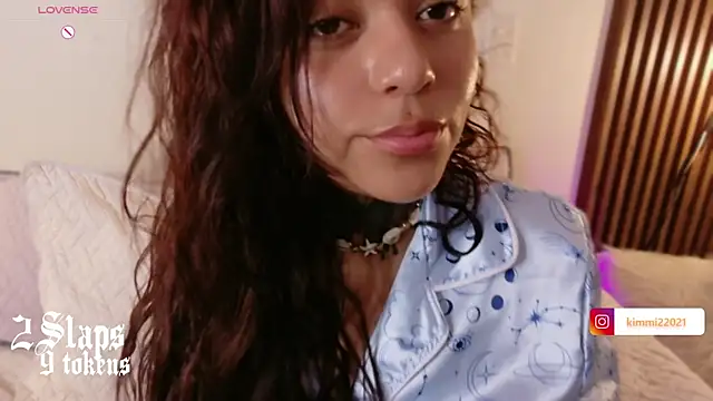 Snapshot of kim_blake chatting on 10, 4, 2026 kim blake online show from 10, 4, 2026