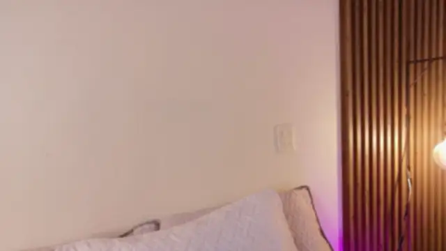 Snapshot of kim_blake chatting on 13, 4, 2026 kim blake online show from 13, 4, 2026