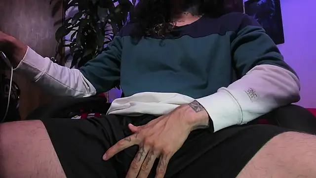 Snapshot of Ryuk_it chatting on 17, 12, 2025 Ryuk it online show from 17, 12, 2025