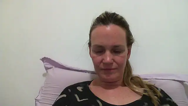 Annylove1 online show from 18, 2, 2025