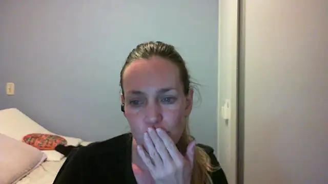 Annylove1 online show from 19, 10, 2025