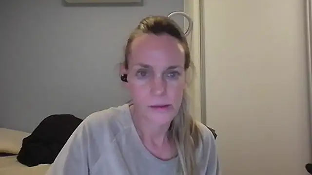 Annylove1 online show from 26, 11, 2025