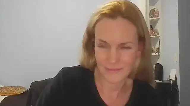 Snapshot of Annylove1 chatting on 19, 5, 2026 Annylove1 online show from 19, 5, 2026