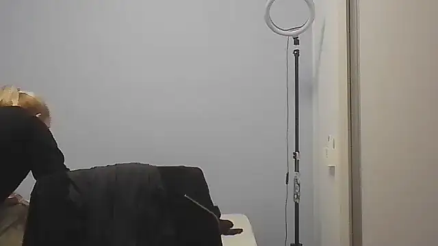 Snapshot of Annylove1 chatting on 29, 5, 2026 Annylove1 online show from 29, 5, 2026