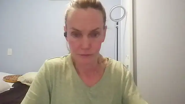 Snapshot of Annylove1 chatting on 15, 6, 2026 Annylove1 online show from 15, 6, 2026