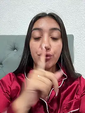 Snapshot of Hannahoff chatting on 13, 2, 2026 Hannahoff online show from 13, 2, 2026