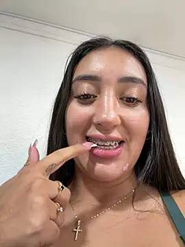 Snapshot of Hannahoff chatting on 14, 2, 2026 Hannahoff online show from 14, 2, 2026