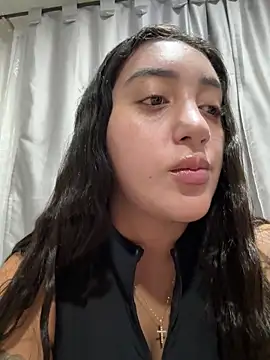 Snapshot of Hannahoff chatting on 7, 3, 2026 Hannahoff online show from 7, 3, 2026