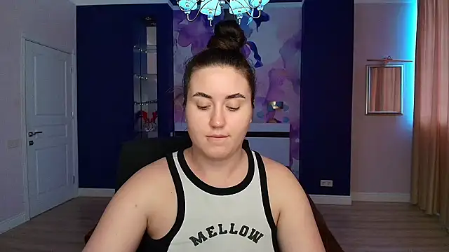 Snapshot of Roxie_Bradley chatting on 10, 1, 2025 Roxie Bradley online show from 10, 1, 2025