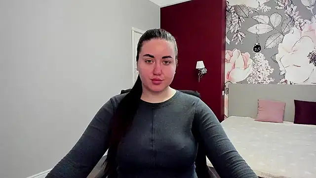 Snapshot of Roxie_Bradley chatting on 12, 3, 2026 Roxie Bradley online show from 12, 3, 2026