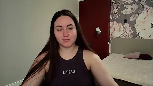 Snapshot of Roxie_Bradley chatting on 20, 3, 2026 Roxie Bradley online show from 20, 3, 2026