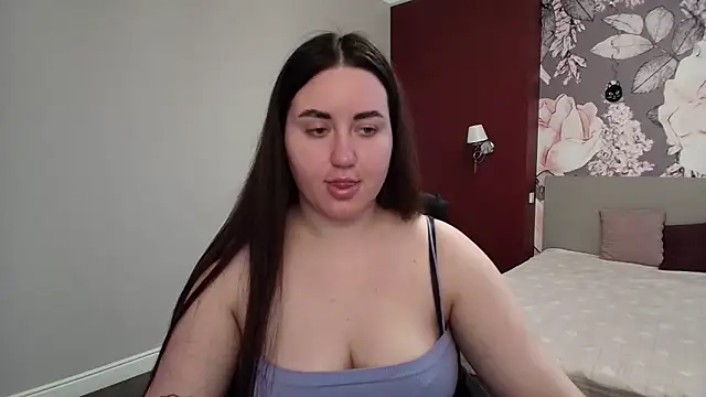 Snapshot of Roxie_Bradley chatting on 23, 3, 2026 Roxie Bradley online show from 23, 3, 2026