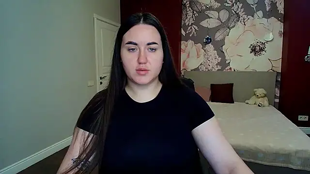 Snapshot of Roxie_Bradley chatting on 14, 7, 2026 Roxie Bradley online show from 14, 7, 2026