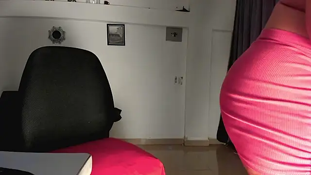 Snapshot of Sinthia_Collins chatting on 18, 3, 2026 Sinthia Collins online show from 18, 3, 2026