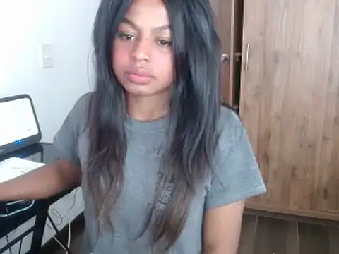 Snapshot of charlott7 chatting on 1, 12, 2024 charlott7 online show from 1, 12, 2024