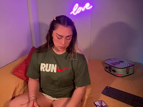 Snapshot of Im_sophiie chatting on 26, 1, 2025 Im sophiie online show from 26, 1, 2025