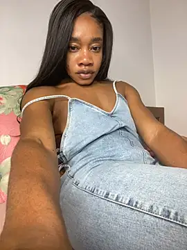 Snapshot of _yisela_ chatting on 9, 7, 2026 yisela online show from 9, 7, 2026