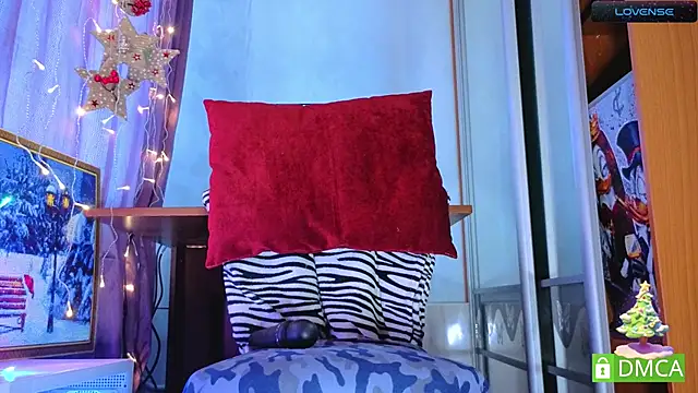 Snapshot of touch_me_bb chatting on 20, 12, 2025 touch me bb online show from 20, 12, 2025