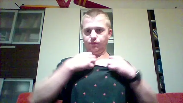Snapshot of Matttthees chatting on 15, 10, 2025 Matttthees online show from 15, 10, 2025