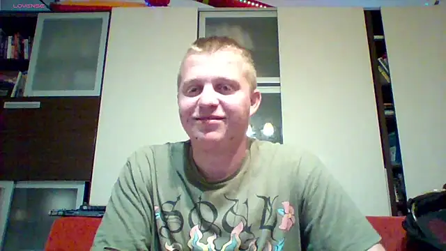 Snapshot of Matttthees chatting on 18, 10, 2025 Matttthees online show from 18, 10, 2025
