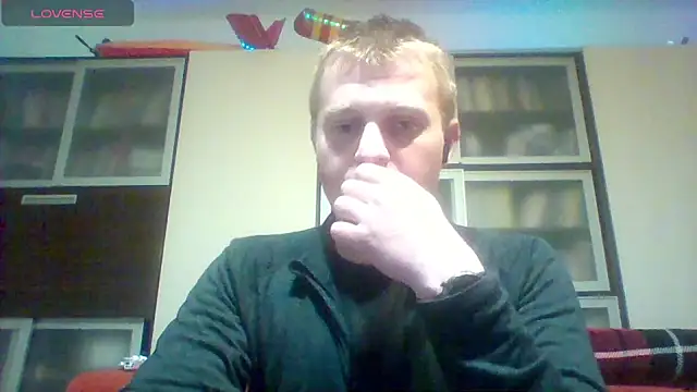 Matttthees online show from 4, 11, 2025