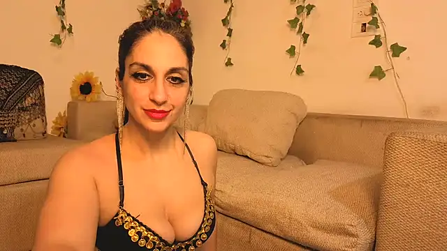 Snapshot of Bellydancerhot chatting on 16, 7, 2026 Bellydancerhot online show from 16, 7, 2026