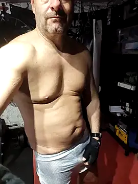 Snapshot of rob2810 chatting on 16, 2, 2026 rob2810 online show from 16, 2, 2026