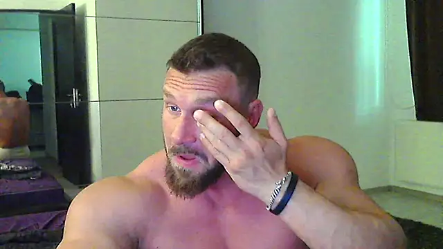 Snapshot of muscularkevin chatting on 1, 5, 2026 muscularkevin online show from 1, 5, 2026