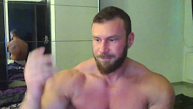 Snapshot of muscularkevin chatting on 15, 5, 2026 muscularkevin online show from 15, 5, 2026