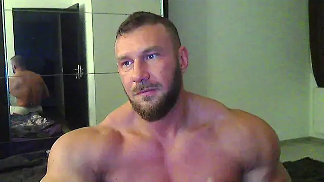 Snapshot of muscularkevin chatting on 20, 5, 2026 muscularkevin online show from 20, 5, 2026