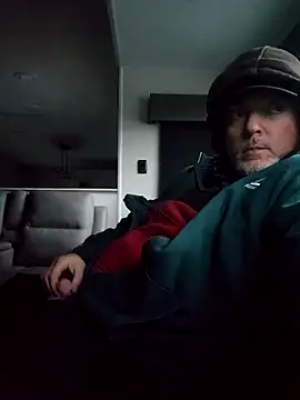 Hotredheadandtoungelasher online show from 31, 1, 2026