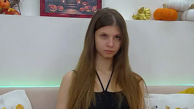 Snapshot of AudreyBarlow chatting on 24, 10, 2025 AudreyBarlow online show from 24, 10, 2025