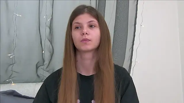 Snapshot of AudreyBarlow chatting on 1, 11, 2025 AudreyBarlow online show from 1, 11, 2025