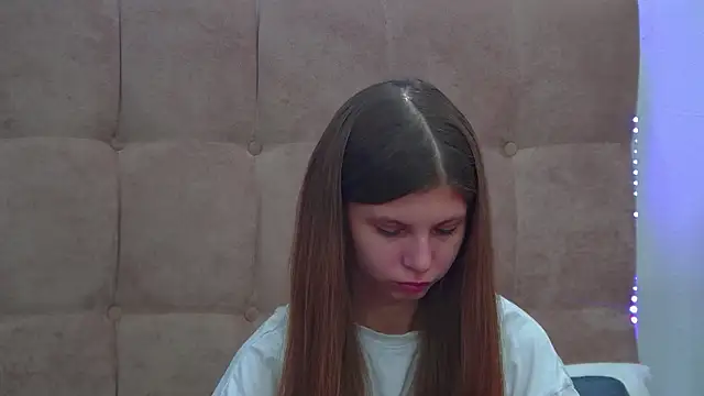 Snapshot of AudreyBarlow chatting on 29, 11, 2025 AudreyBarlow online show from 29, 11, 2025