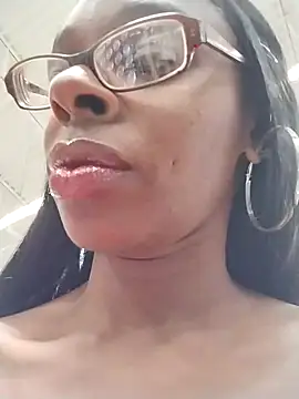 Jasmine FullsShine online show from 4, 11, 2025