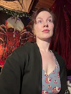 courtneyoccult online show from 1, 12, 2025