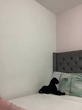 Snapshot of Kataliina chatting on 25, 2, 2025 Kataliina online show from 25, 2, 2025