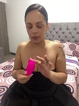 Snapshot of Kataliina chatting on 12, 5, 2026 Kataliina online show from 12, 5, 2026