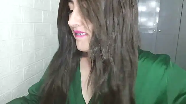 Snapshot of naughty_sarahh chatting on 28, 3, 2026 naughty sarahh online show from 28, 3, 2026