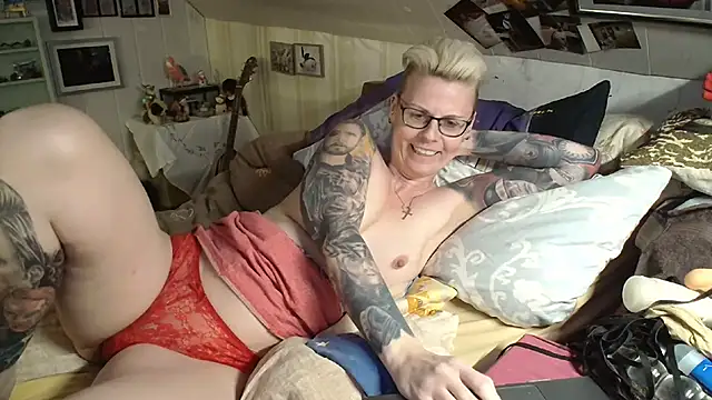 MaryG online show from 24, 2, 2025