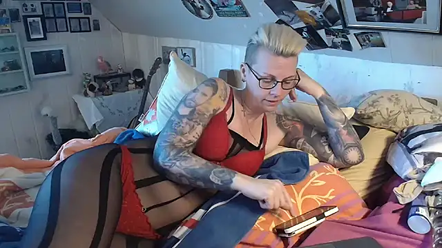 MaryG online show from 3, 3, 2025