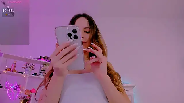 Alice in the  Wonderland online show from 21, 1, 2025