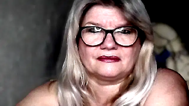 Snapshot of Diana_49 chatting on 22, 12, 2025 Diana 49 online show from 22, 12, 2025