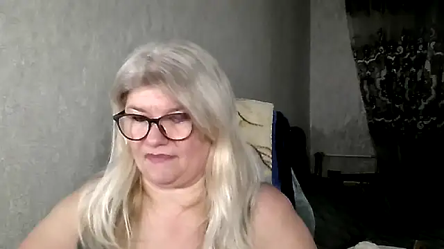 Snapshot of Diana_49 chatting on 6, 2, 2026 Diana 49 online show from 6, 2, 2026